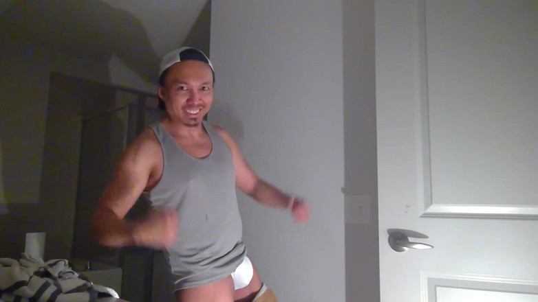 Bastian Kross: Uốn cong và trêu chọc!