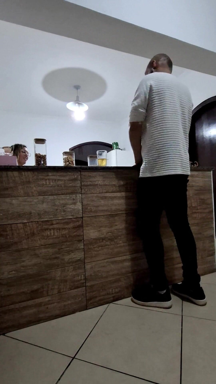 Gabi SweetCouplesStories: Selingkuh dari suaminya sama orang asing di bar, tapi cuma...