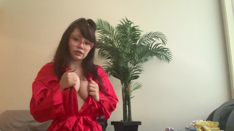 Lenna Lux: Pequeña humillada humillada por humillación