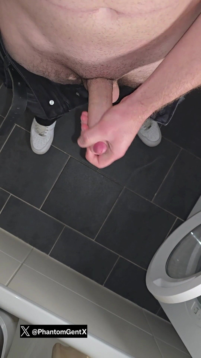 PhantomGentX: Phantomgentx gay solo cesur edepsiz konuşmayla büyük yarağı azdırıyor - x'te...