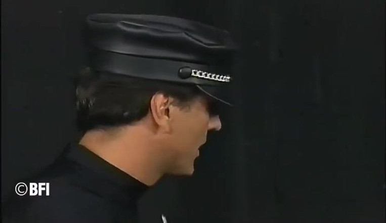 Hardcore slave sex: Blonde frau wird von ihrem meister bestraft