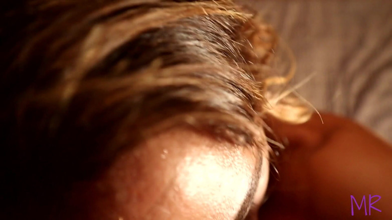 Magia Rosa: Hände gefesselt. Heißes paar bondage