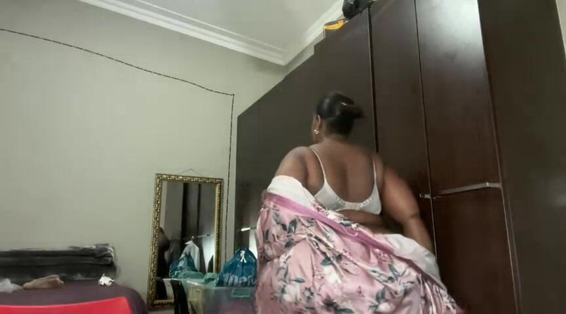 Legendary Booty Overdose: Geile bBW-vibrator necken