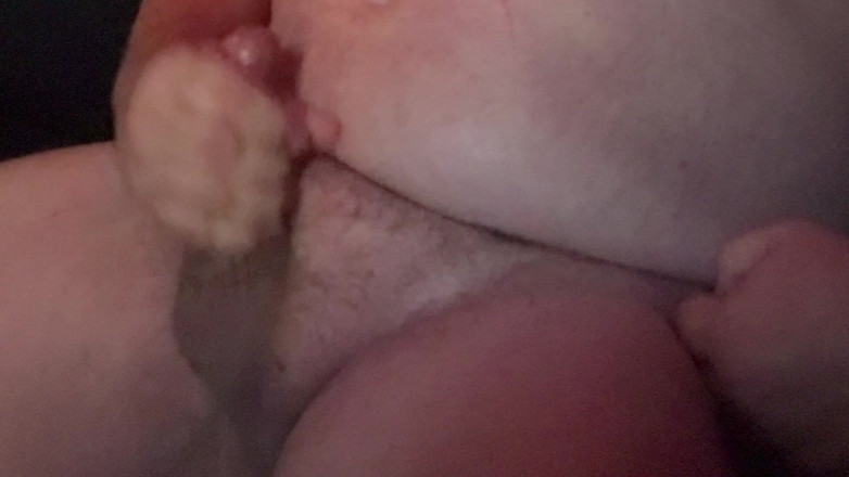 WestCub86: Molliger kerl lädt im badehaus