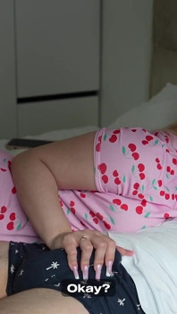 Nika Bringt Ihrem Jungfräulichen Stiefbrudchen Bei, Wie Man Fickt