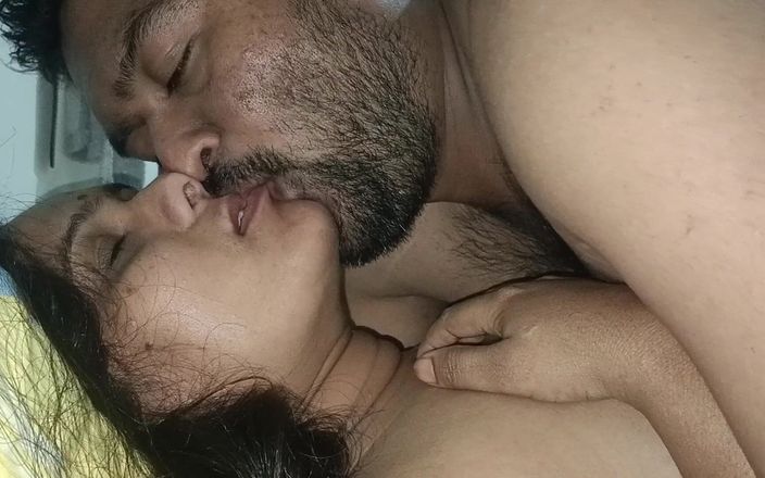 Kavita _zawazawi: Real Homemade Close up Hairy Pussy Fuck
