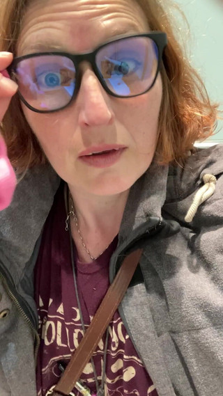 Thumbnail of Desperate Piss at the Airport