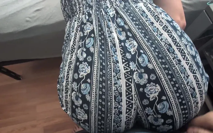 Mimiandevan: Teasing and Grinding on His Boxers