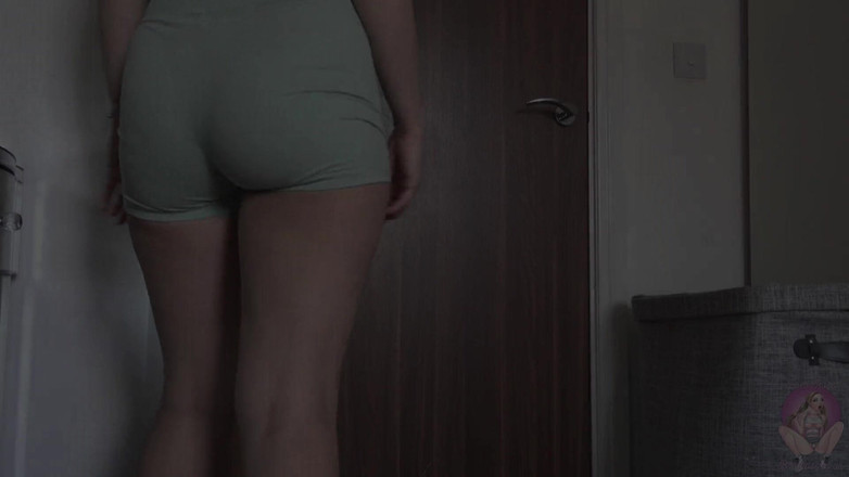 Brea Rose: Giantess używa cię jako swojej zabawki