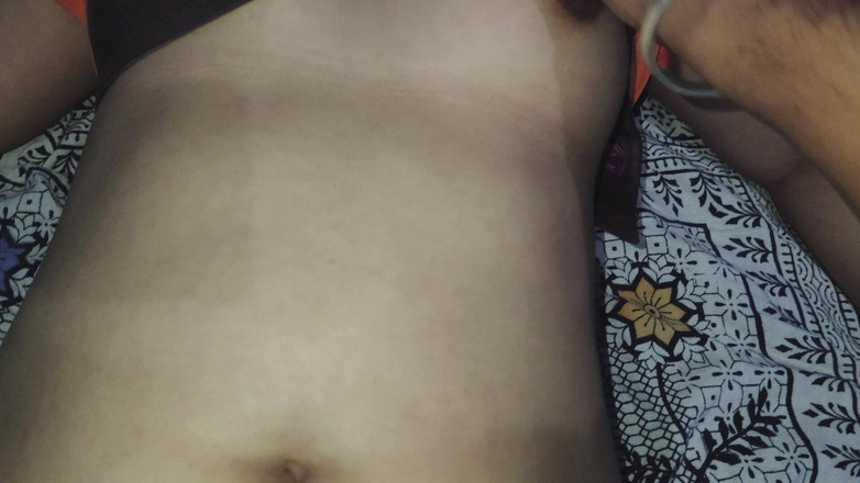 Desigirl37: Студентки дези обожают намочить свои возбужденные киски и хардкорный грубый трах с бойфрендом