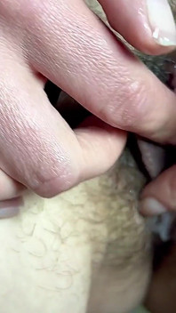Küçük Tüylü, Kirli Kızlarımı Sil