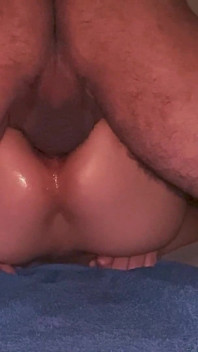 La MILF De Al Lado Abre Sus Piernas Parte 9
