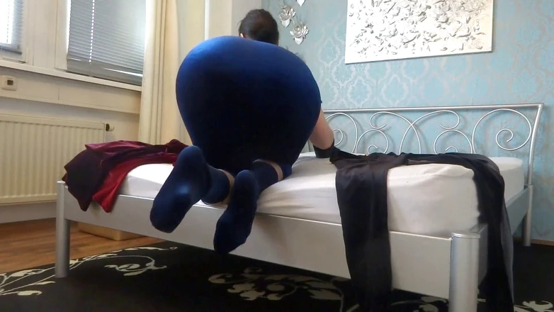 Lady Victoria Valente: Mami sexy din Catifea: cadoul meu de ziua mea pentru...