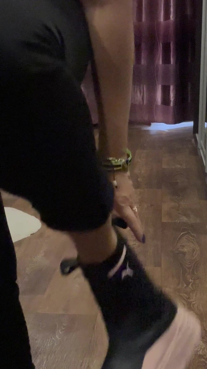 LarisaCum: Beautiful Figure in Black Leggings XXX