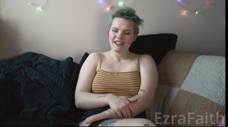 Ezra faith: Primer trabajando con el pie de tu pareja, Ezra Faith!