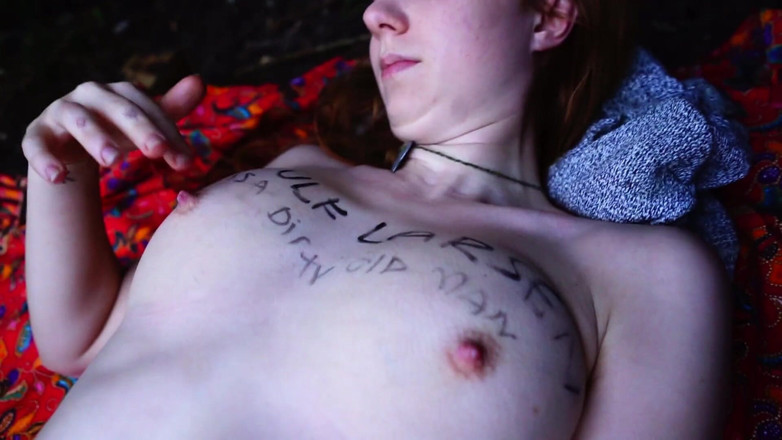 Ginger Autumn's Organic Porn: Волосатая рыжая тинка-хиппи умоляет о минете и сексе на улице