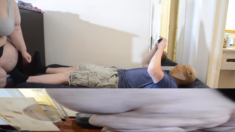 Full Weight Productions: Bobbi Jo &amp; Savannah Dropping Around on the Mattress