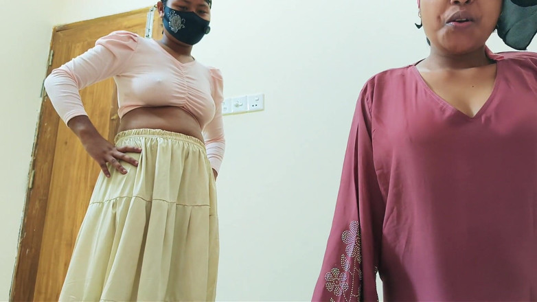 HottyKisku02: Desi Threesome