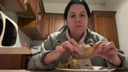 Bergami Melissa: 操素食主义者 - 他们吃鸡