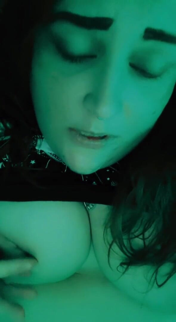 Nikki Danzig: 濡れて貧乏BBW