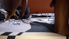 Masturbator emmy: Hem gek maken in de andere kamer