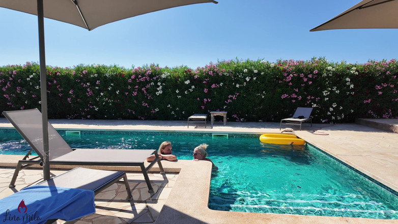 Lina Mila: Piss Holiday with Rosella Extreme?! Swallow It: Lesbian Piss Directly...