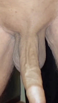 Amateur blonde reife ehefrau genießt sex im roten kleid
