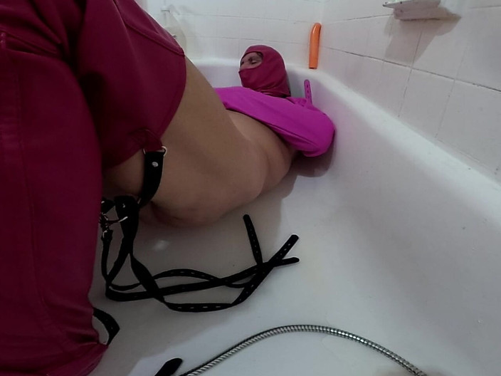 Lizzy Yum VR: Liz Young VR leden 2025 Fantasy Clit Prsa pussy dilatační orgasmus...