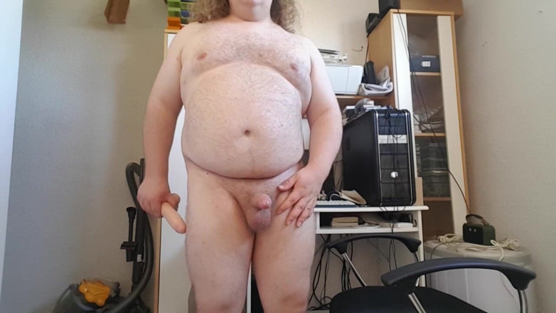 Sissy Amunet: Etwas spaß mit einem dildo:Rotten, blasen, arschficken