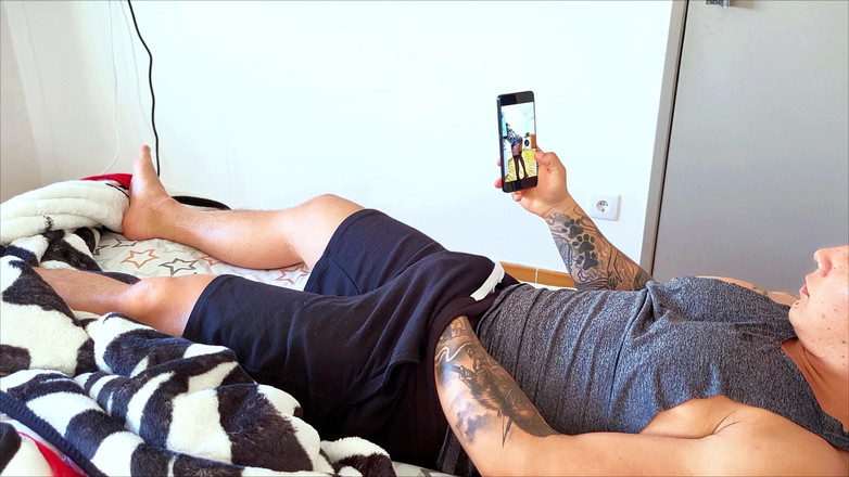 Richie Summer: Påkommen med att onanerar! MILF uppfyller sin styvsons fantasi och...