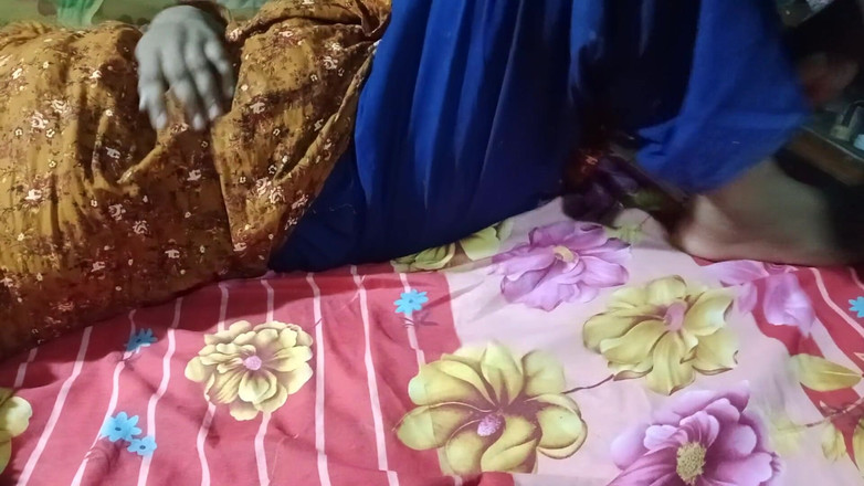 Desimombd: Newly Married Wife with Her Boy Friend Hardcore Fuck in...