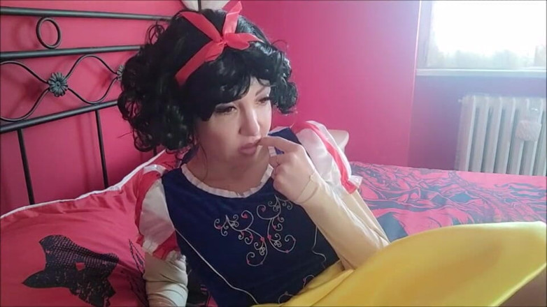 savannahamatoriale: Snowhite and the Nun Burps!