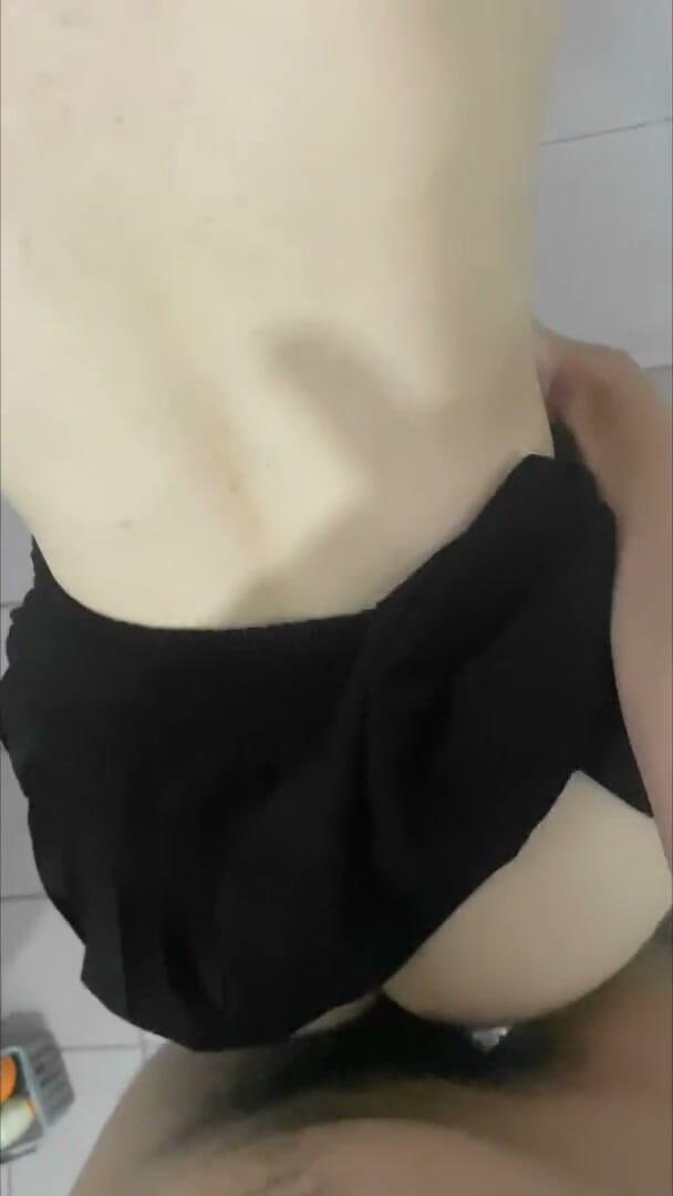 Hashini Hirunika: 操女友硬