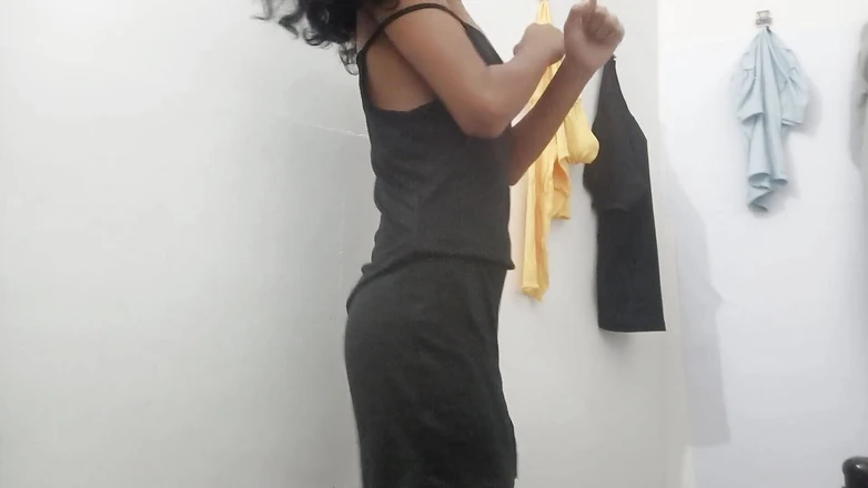 desigirl93: 浮気をしているインド人妻が恋人のためにオナニー!