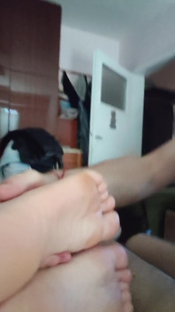 Kissing Friends Feet