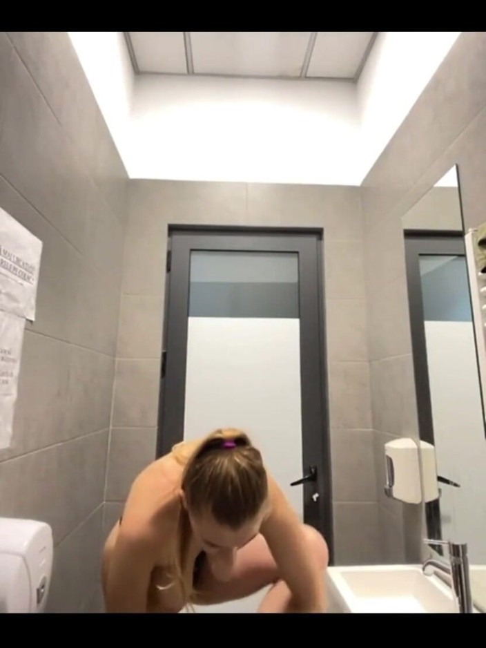 JuiceLussie: 애널 섹스