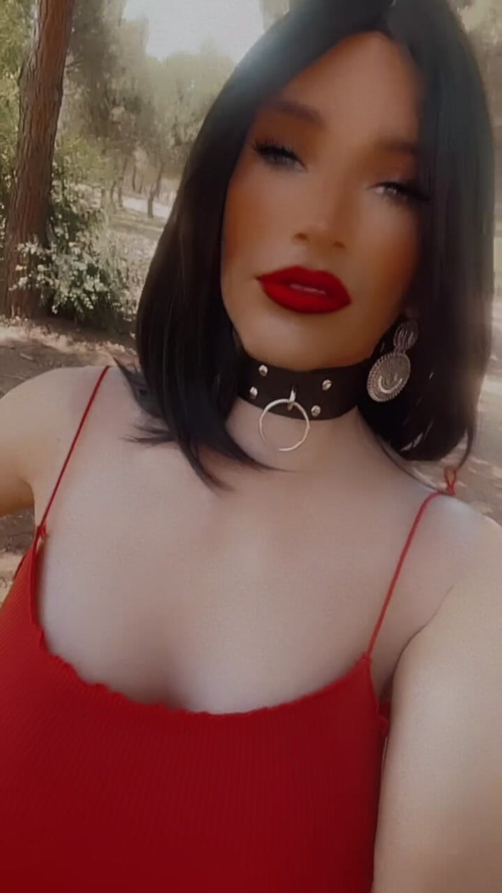 Sissy Slut Brianna: Non puoi adorare il tuo amante finché non te lo...