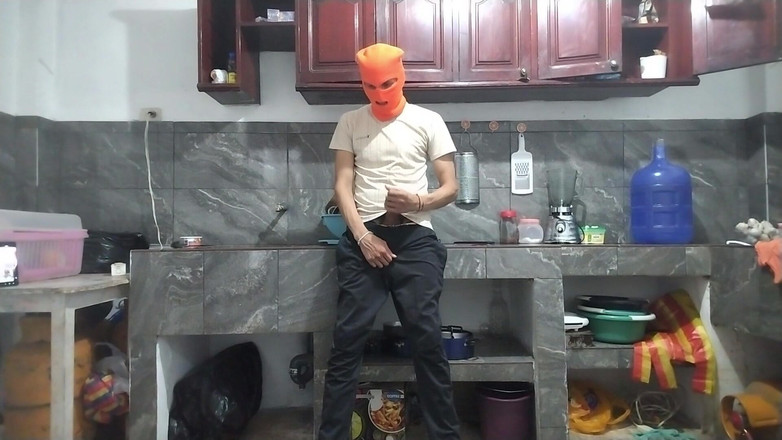 NEGRITA SEXY: Ми розмовляли з моєю зведеною сестрою, потім я почав фантазувати про неї