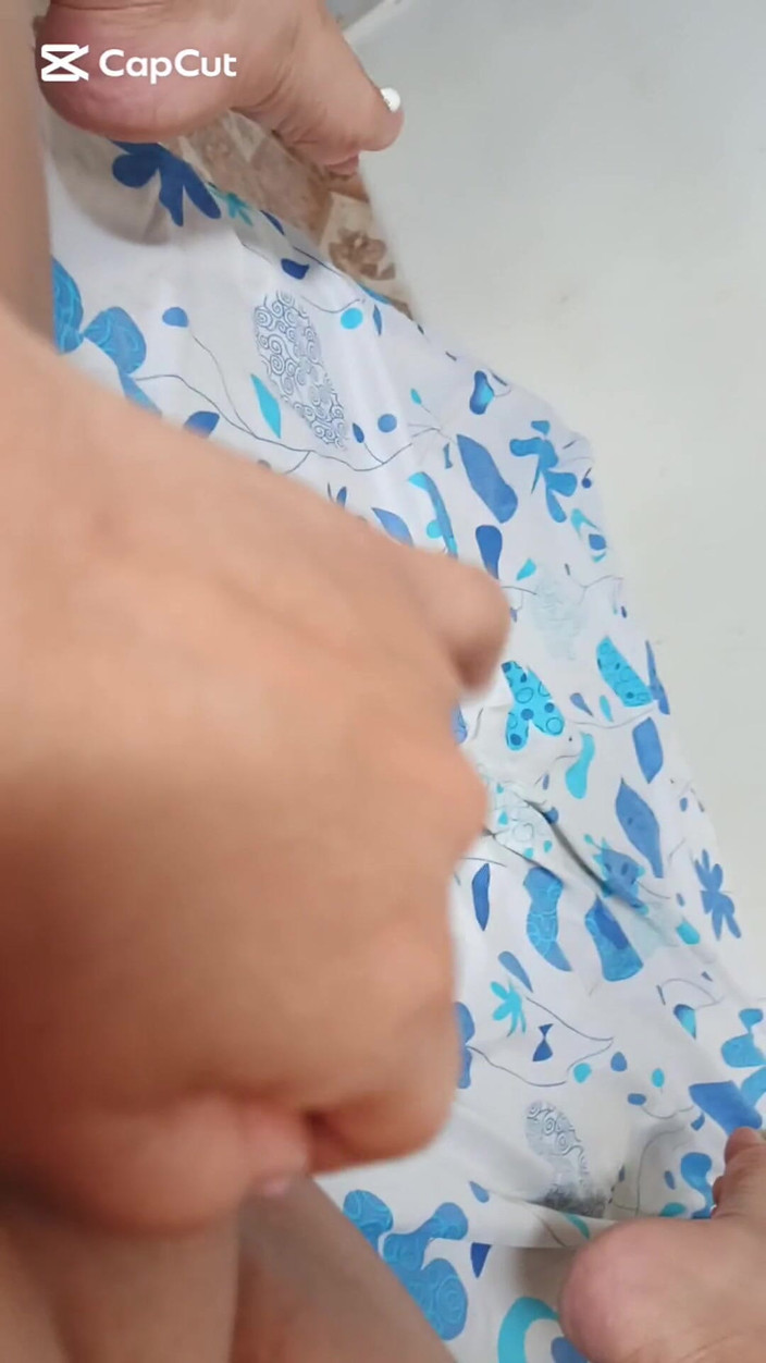 Valkyrieandluigy: Squirt Girlfriend Latina