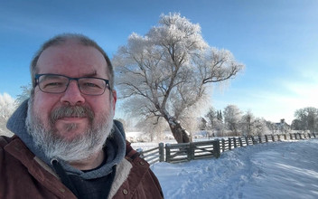 Qualzucht: 雪の中を歩き、そしてメガオーガズム!