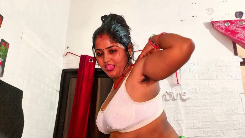 Raj pallvi: Desi Bhabhi má sex s přítelem, zatímco telefonuje s manželem,...