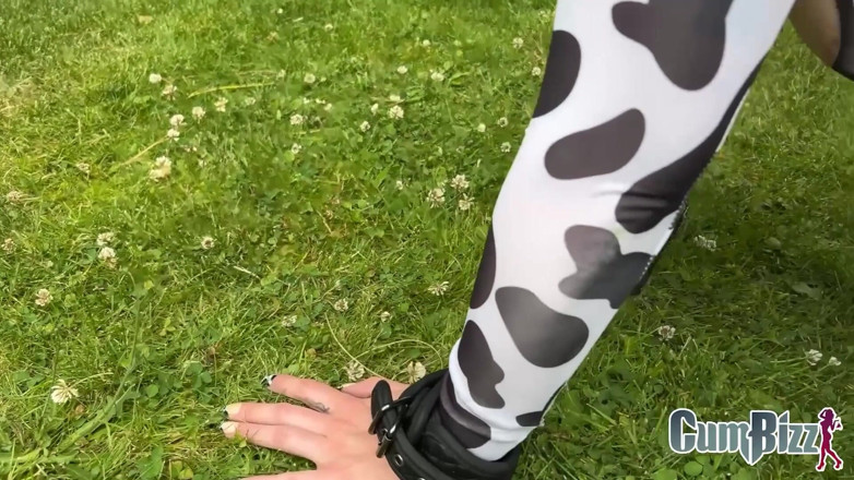 Cumbizz: Creampie Cow Gangbang