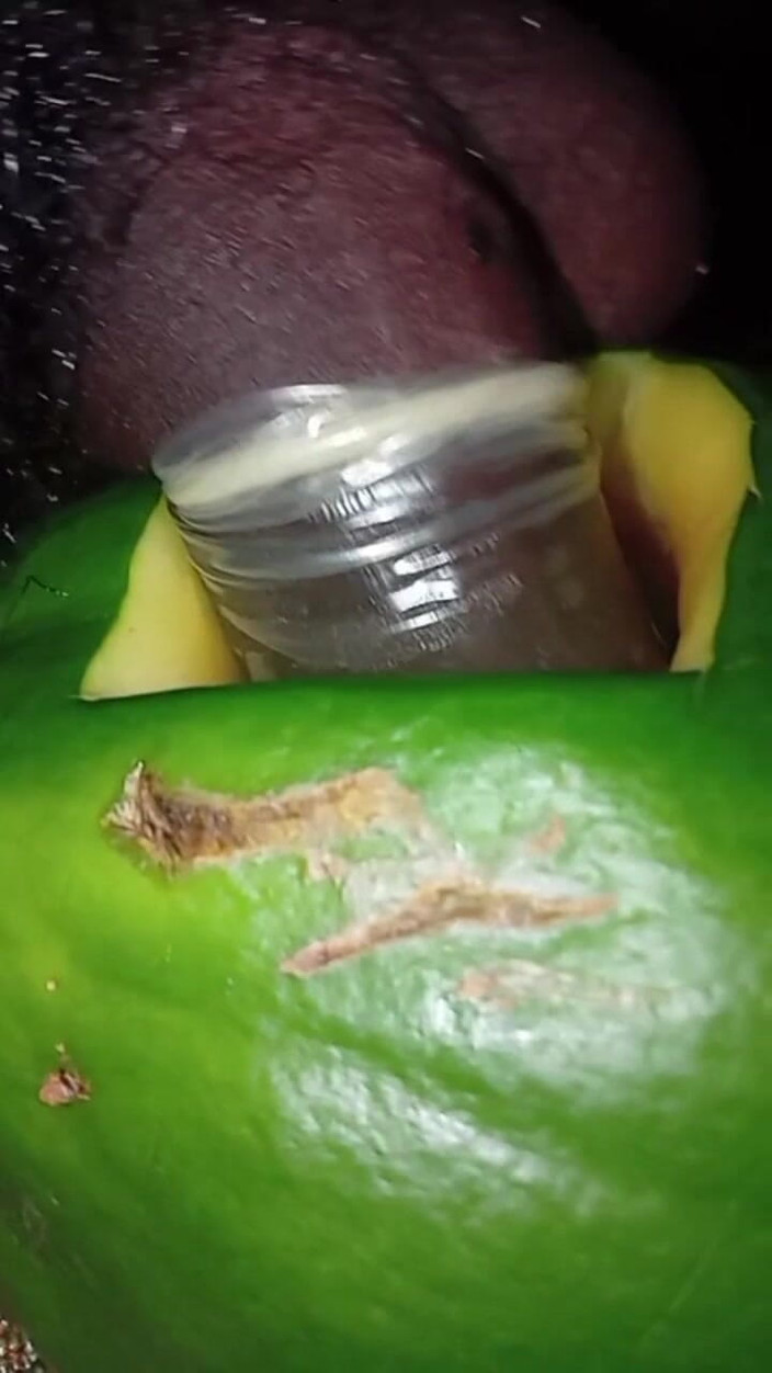 Badman4606: Дилдо был слишком большим, чтобы она справлялась