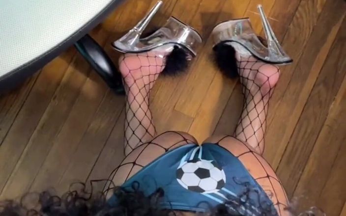 Fijii pornbox: Dojenie ojczyma wielki czarny kutas piłka nożna cheerleaderka murzynka nastolatka...