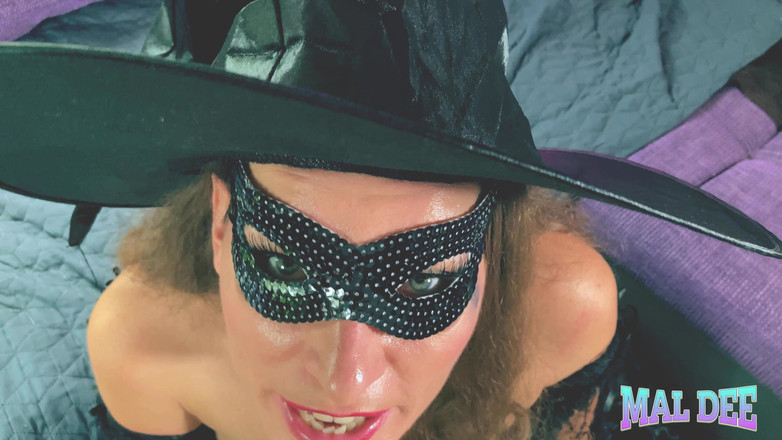 Malaya_Darcie: Hexe gibt blowjob von der ersten person