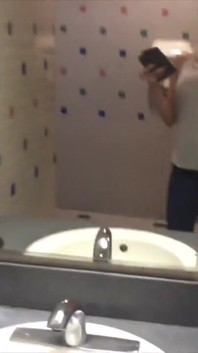 Tuyển tập đi tiểu trong nhà vệ sinh ướt át