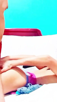 友達の彼女を強く殴る