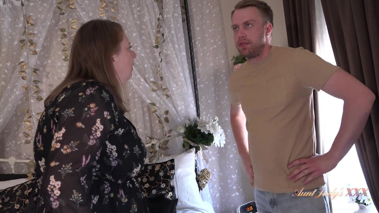 Aunt Judy's XXX: AuntJudysXXX - Busty Mature BBW Stepmom Rachel catches her Stepson looking...