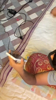 Un docteur baise une bhabhi du village