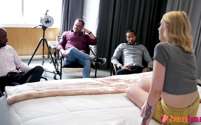 CreamPiled: Entrevista quente nova loira antes de 2 pólos